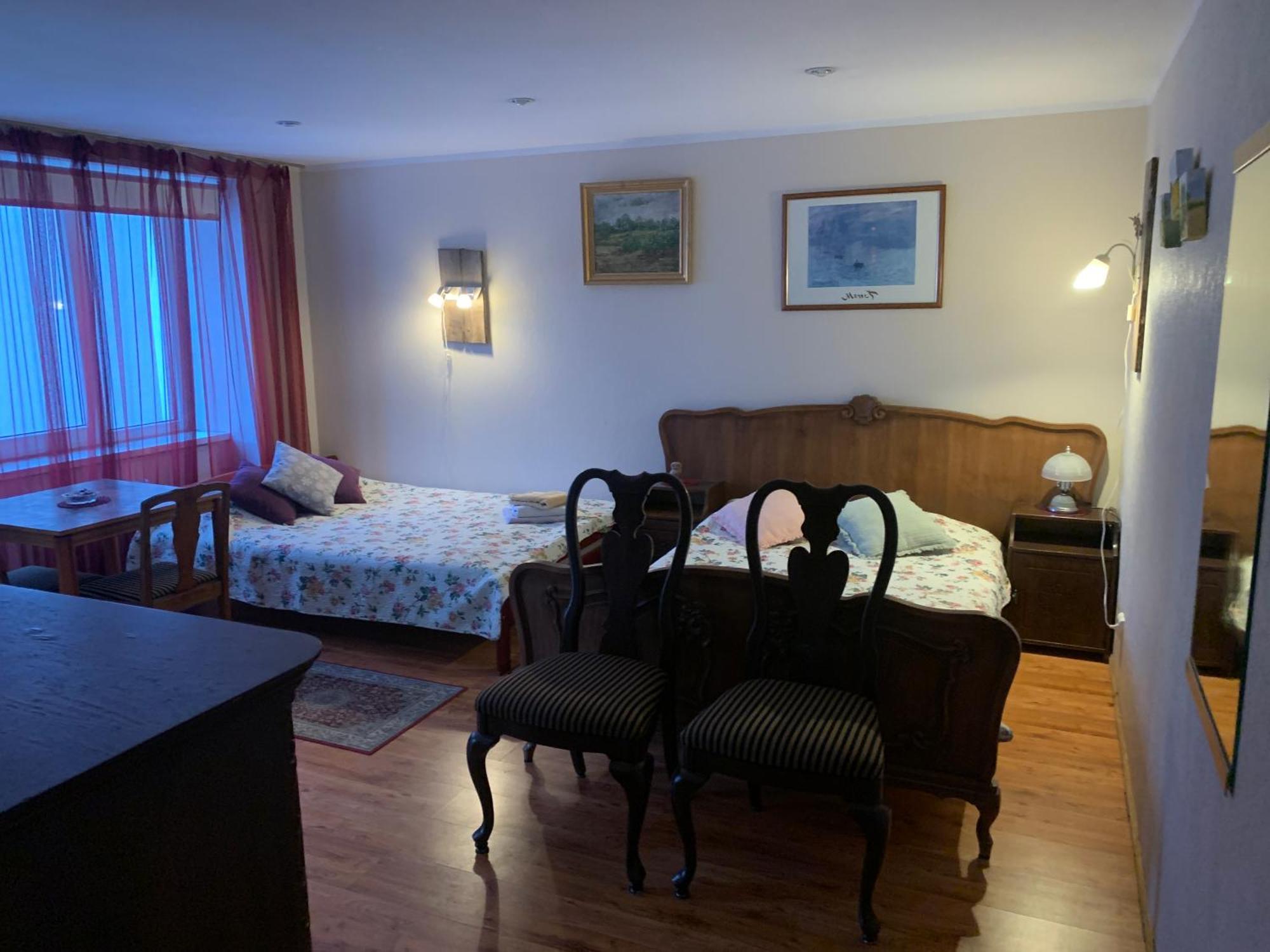 Rueuetli - Cute Old Town Apartment - 2 Big Beds, Free Parking Tartu Ngoại thất bức ảnh
